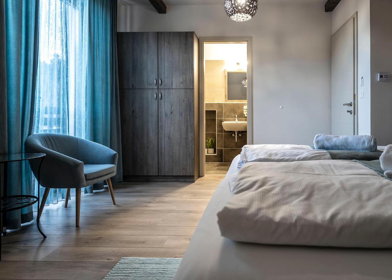 Dreko Panzio & Borbisztro Bed & Breakfast Győrújbarát Exterior foto