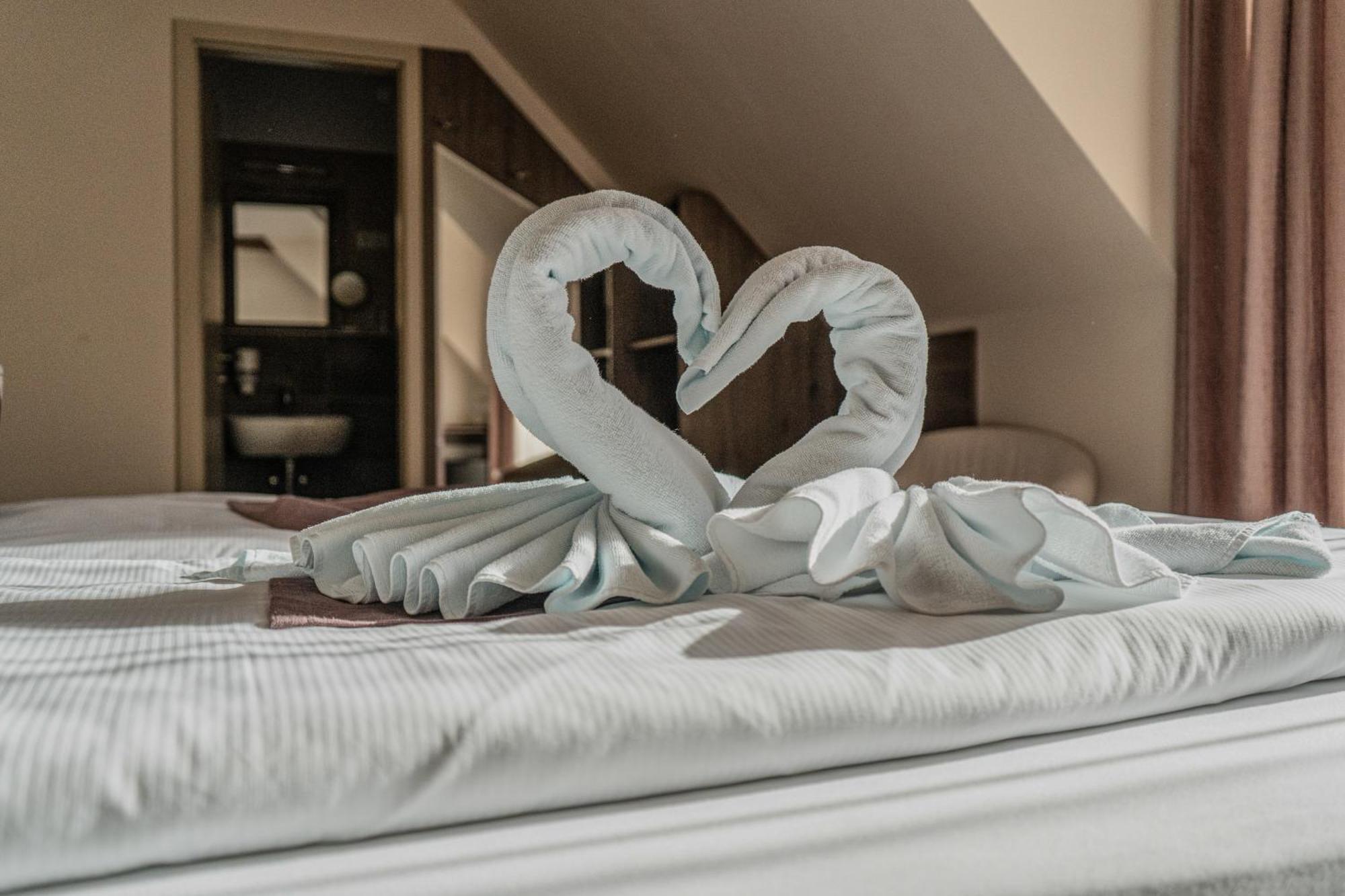 Dreko Panzio & Borbisztro Bed & Breakfast Győrújbarát Exterior foto