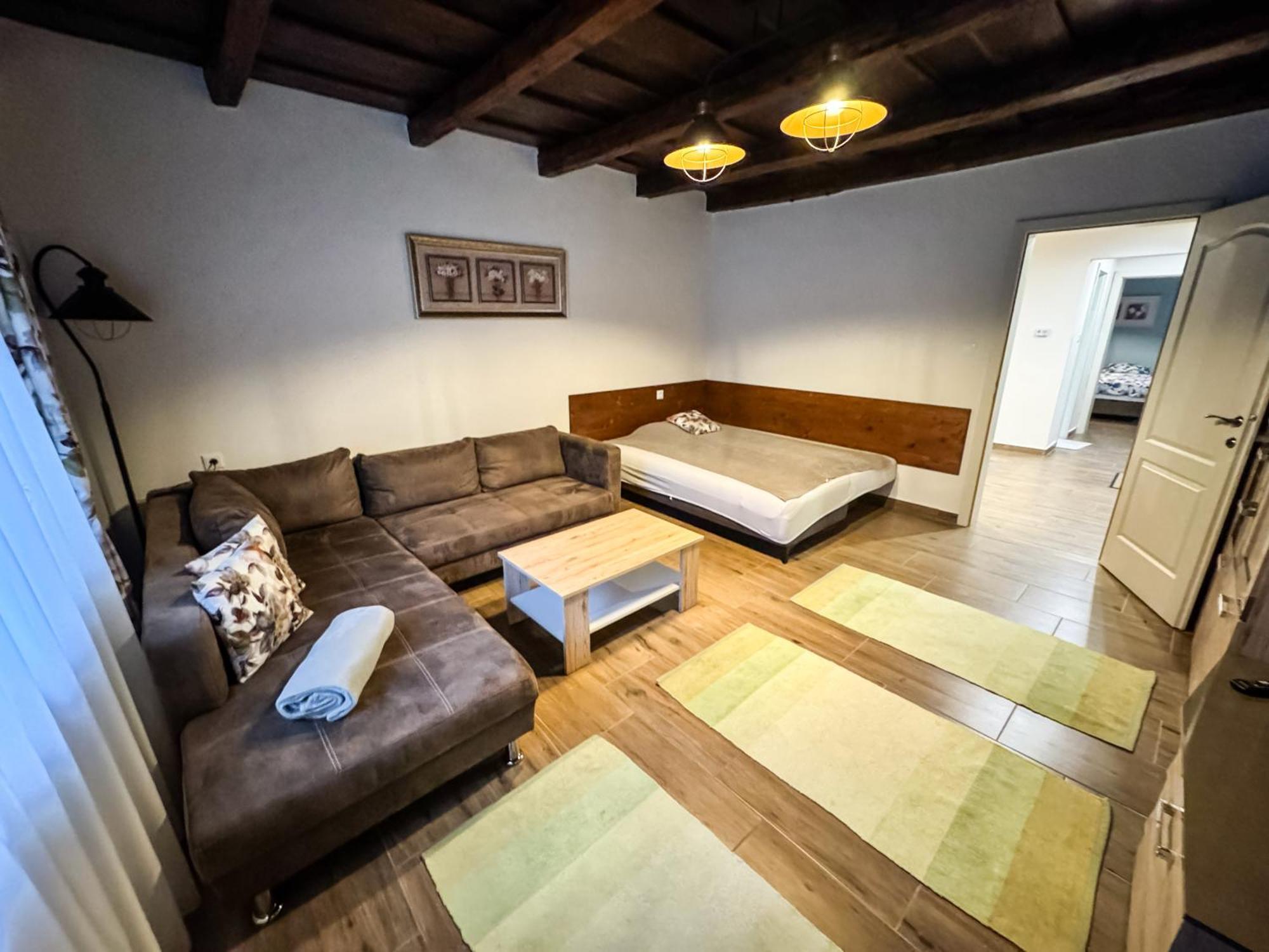 Dreko Panzio & Borbisztro Bed & Breakfast Győrújbarát Exterior foto